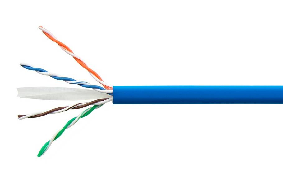 [884037694/10] Commscope NETCONNECT® CS31Z1 Category 6 U/UTP Cable, low smoke zero halogen, blue jacket, 4 pair count, 1000 ft (305 m) length reel-in-box (884037694/10)